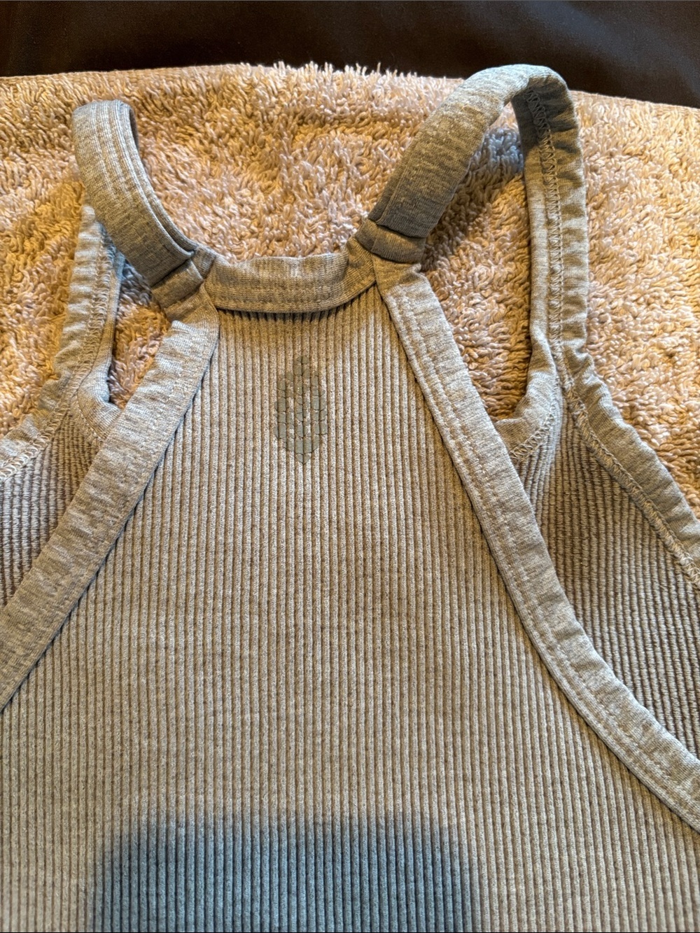 FP Movement Free People Size Small Heather Gray Ribbed Seamless Crop Tank  Top - Picture 2 of 4
